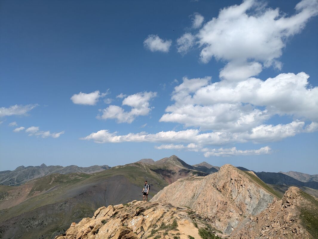 Exploring Casamanya's west summit